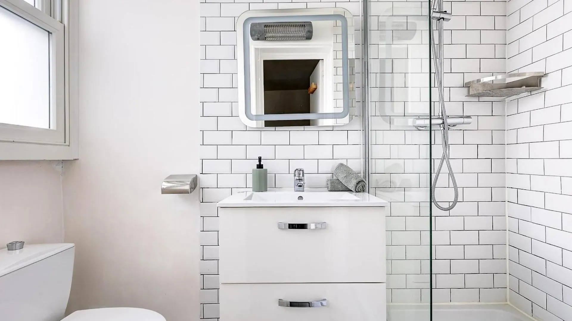 Cozy Stay Near Eiffel Tower & Invalides & Seine Paris France